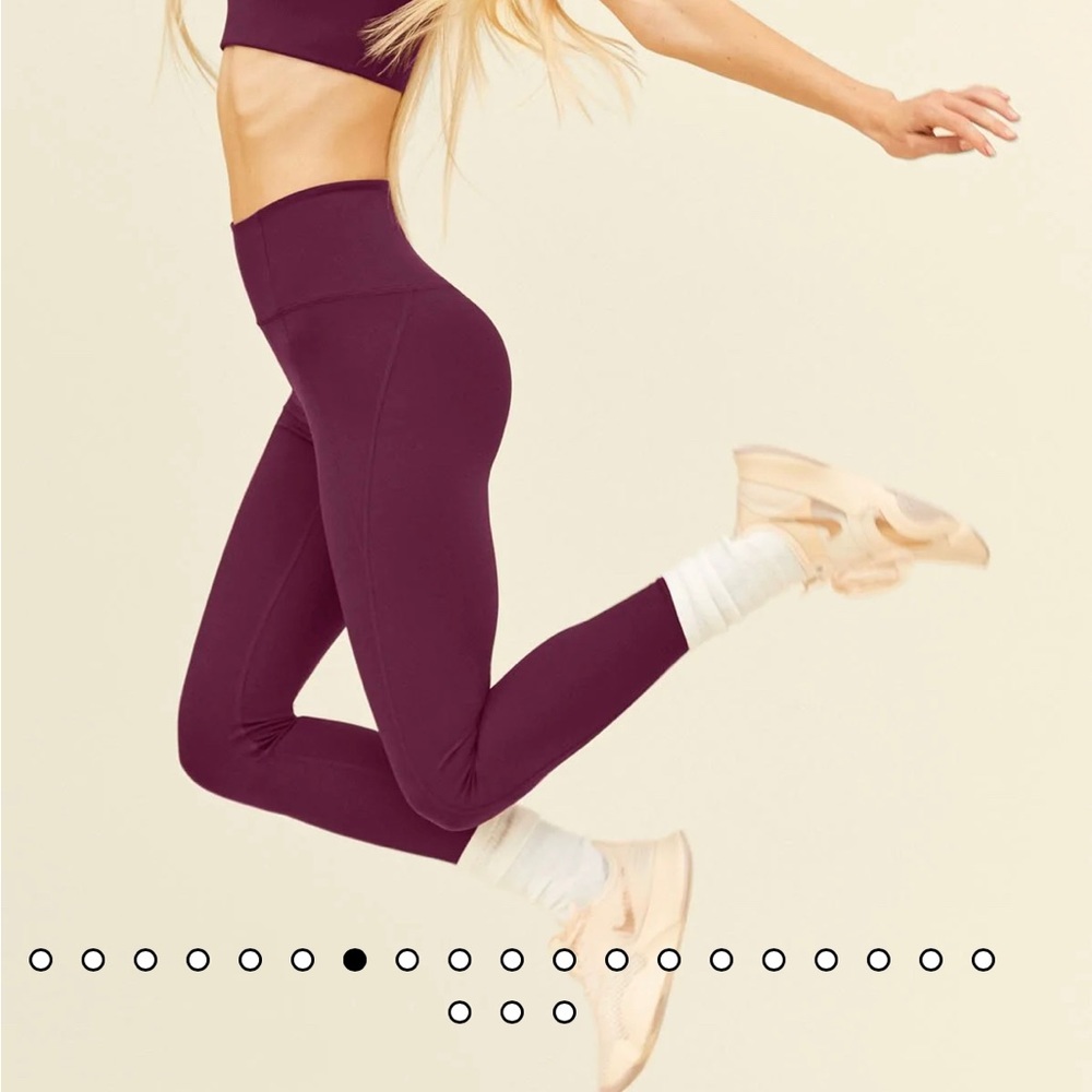 Girlfriend Collective Compressive High-Rise Legging size small in Plum